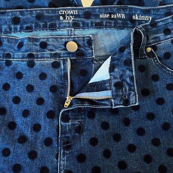 Crown & Ivy Curvy NWT Dark Blue Skinny Jeans With Black Velvet Dots Size 22W Reg - Picture 4 of 8